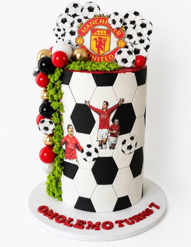 Custom 6 inch Manchester United themed kiddies cake