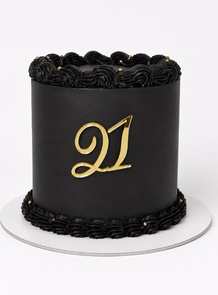 Seven-inch standard celebration cake